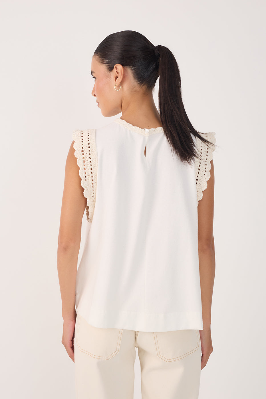 CROCHET DETAIL SLEEVELESS TOP