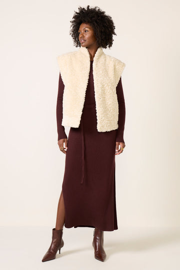 Dua Vest