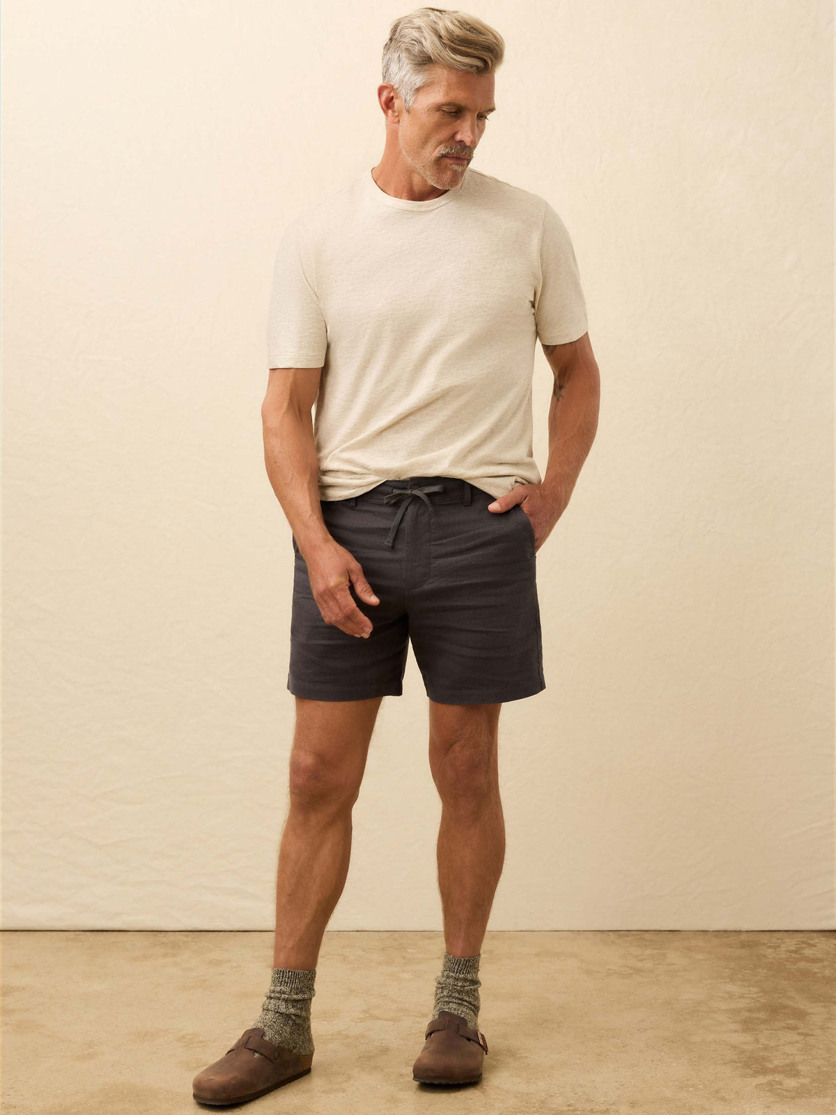 Movement Linen Short - Washed Black