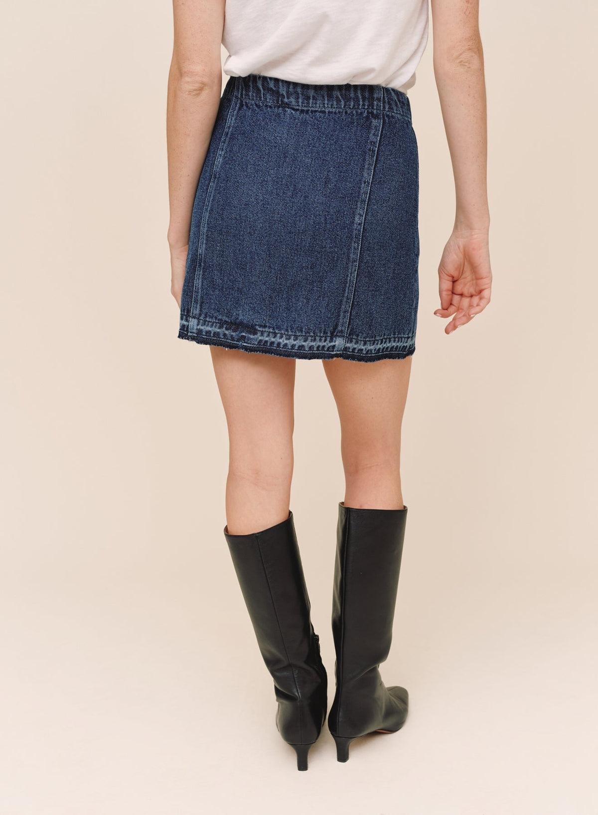 BUTTON FRONT MINI SKIRT WITH RELEASE HEM