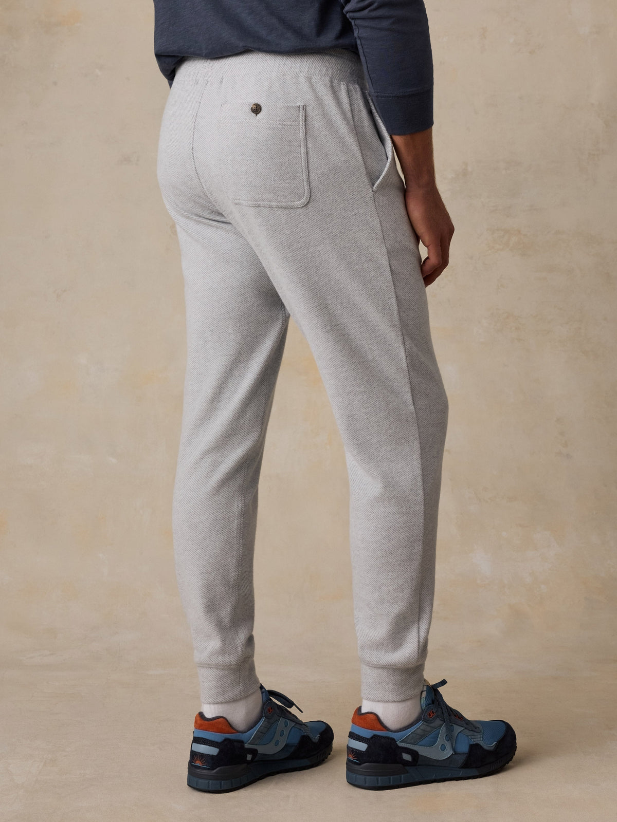 Legend Sweatpant - Light Heather Grey