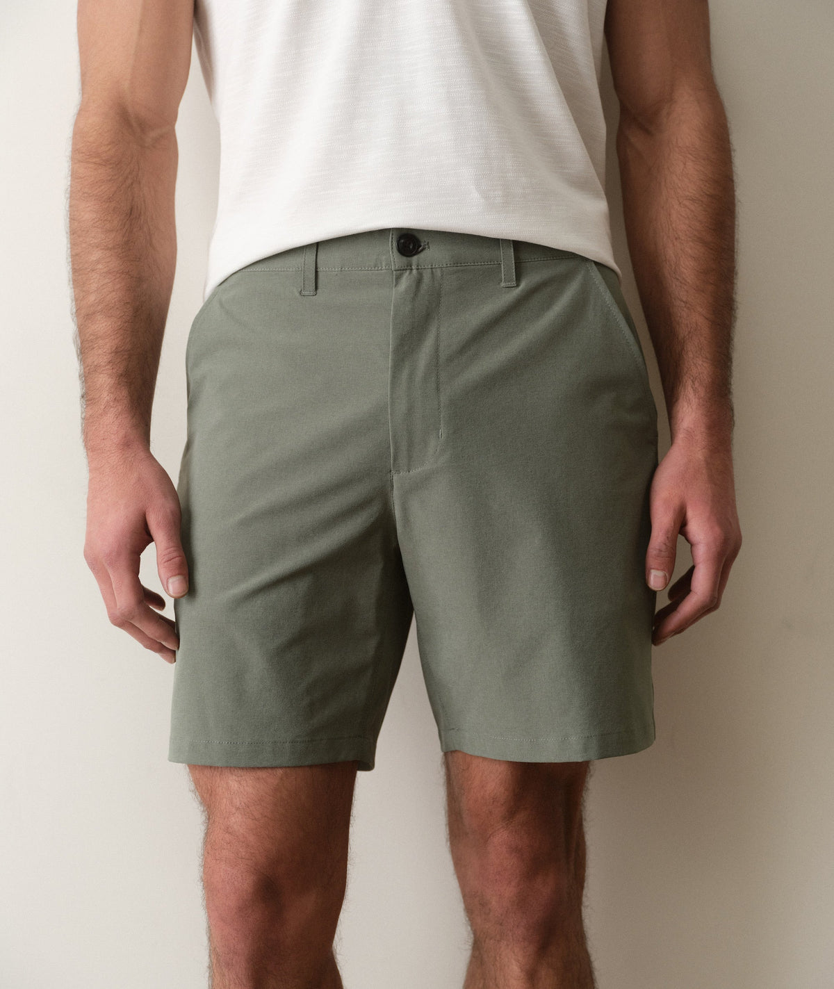 7" Hybrid Short